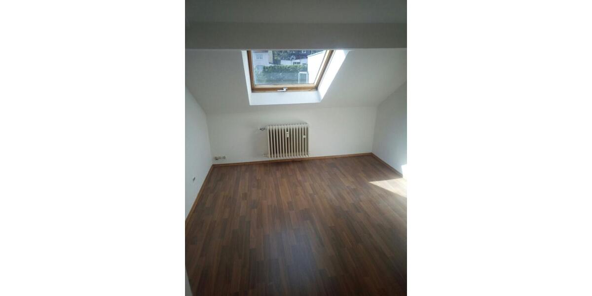 Dachgeschoßwohnung Wuppertal Barmen - 3 Zimmer, 75 m&sup2;, 599&euro; | Angebot:24847185