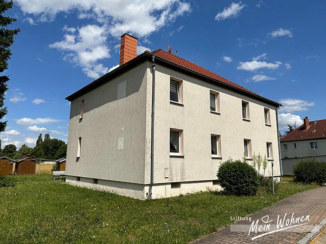 Etagenwohnung Elsteraue - 2 Zimmer, 48 m&sup2;, 300&euro; | Angebot:26490793