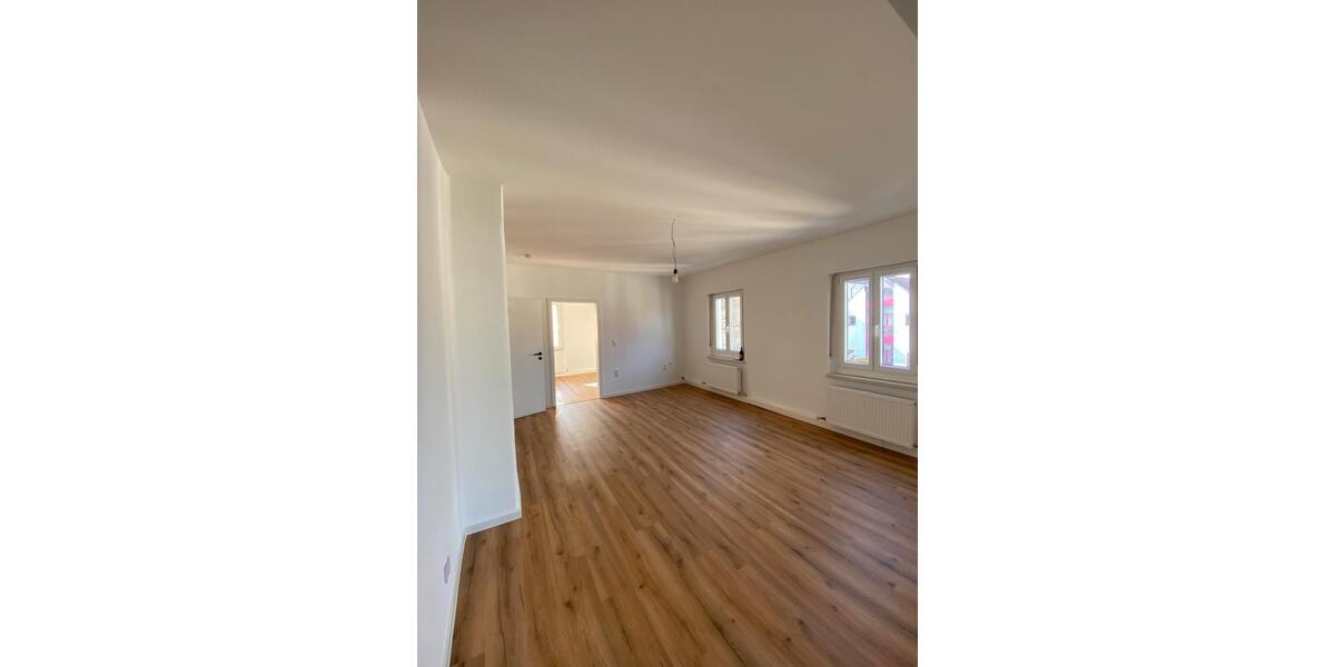 Etagenwohnung Amberg - 4 Zimmer, 77 m&sup2;, 750&euro; | Angebot:26050537