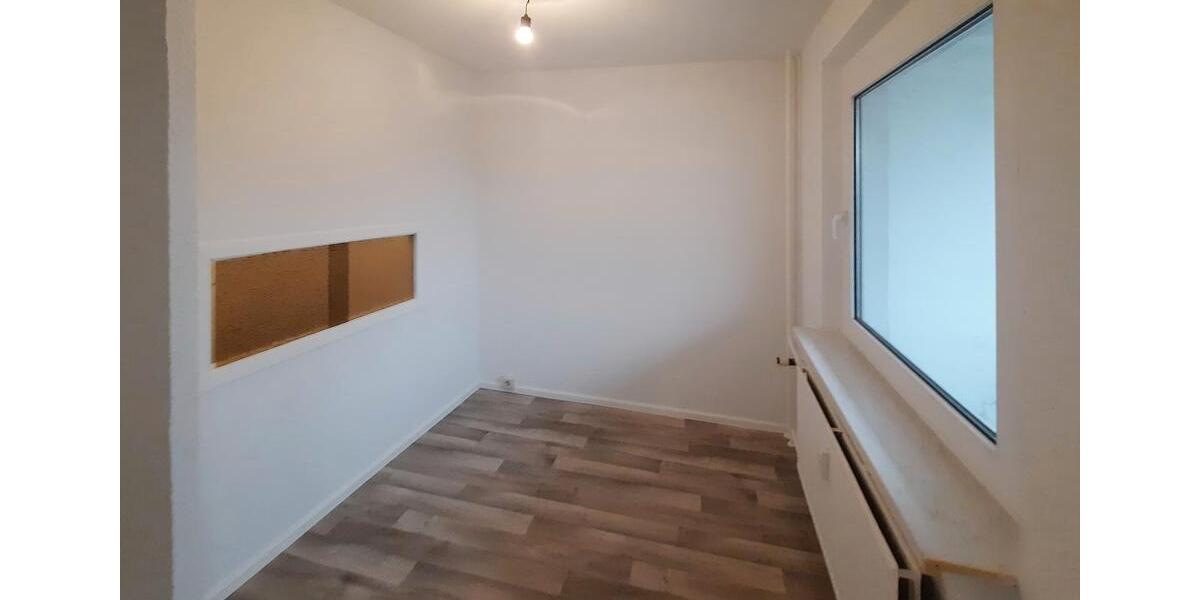 Erdgeschoßwohnung Neubrandenburg Datzeberg - 1 Zimmer, 36 m&sup2;, 254&euro; | Angebot:26661620
