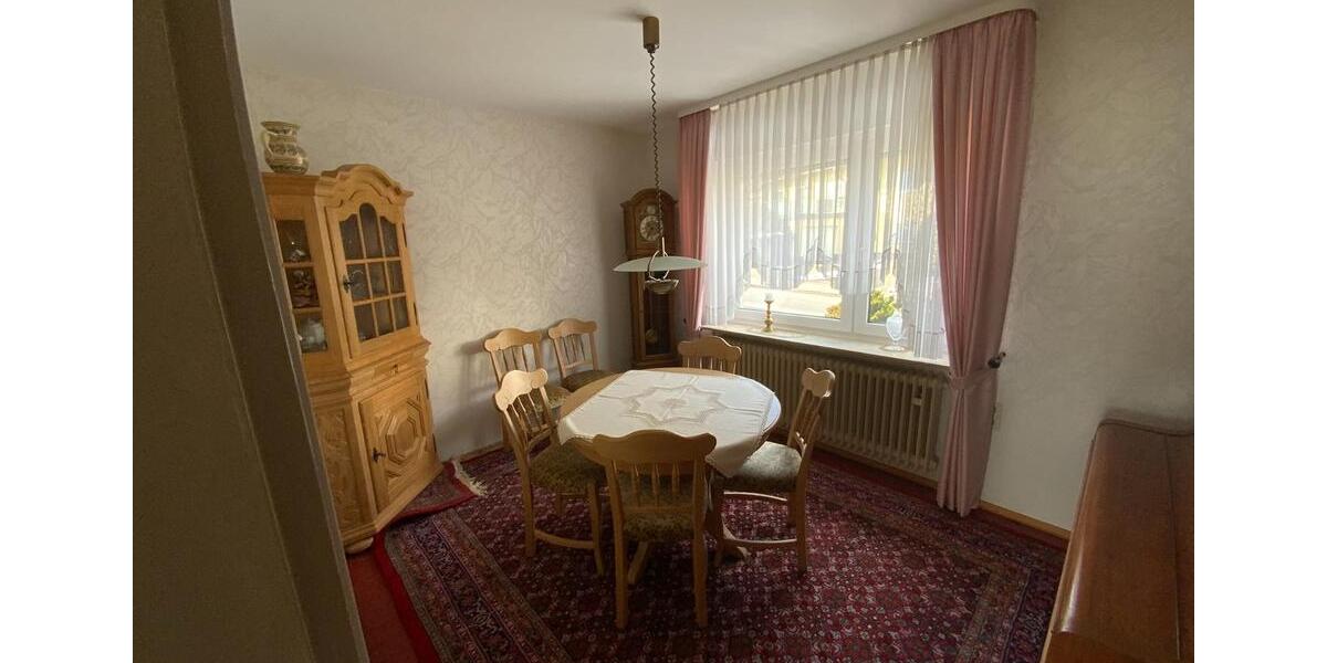 Einfamilienhaus Petersberg - 10 Zimmer, 150 m&sup2;, 1.400&euro; | Angebot:25046799