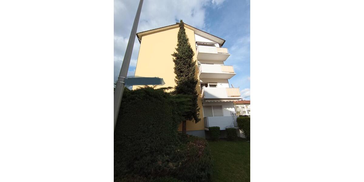 Etagenwohnung Deggendorf - 4 Zimmer, 92 m&sup2;, 830&euro; | Angebot:26356647