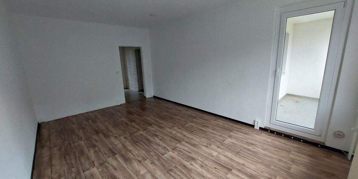 Etagenwohnung Müncheberg - 4 Zimmer, 76 m&sup2;, 700&euro; | Angebot:25797001