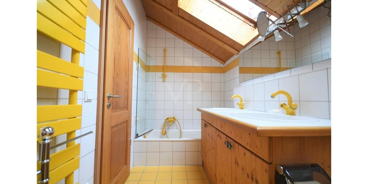 Villa Fürth Atzenhof - 9 Zimmer, 315 m&sup2;, 3.500&euro; | Angebot:24757698