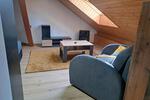 1 Zimmer-DG-Apartment, klimatisiert, neu renoviert, vollmöbliert,