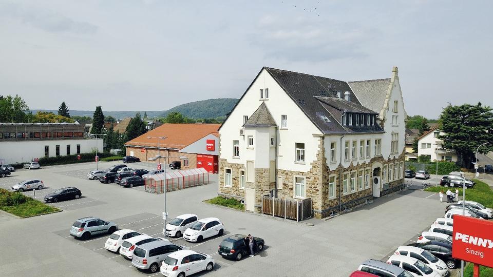 Vielseitig nutzbare Büro- oder Praxisräume in zentraler Lage von Sinzig!