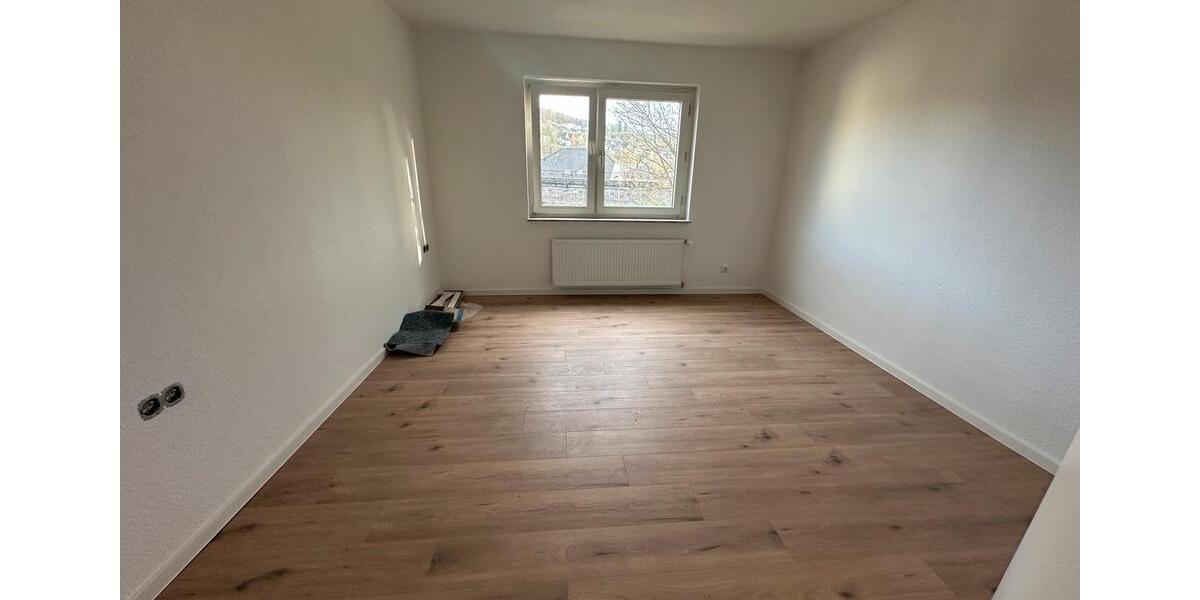 Etagenwohnung Siegen - 3 Zimmer, 65 m&sup2;, 650&euro; | Angebot:26592499