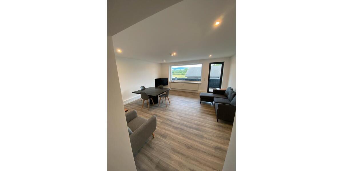 Etagenwohnung Rinteln - 3 Zimmer, 100 m&sup2;, 440&euro; | Angebot:26277734