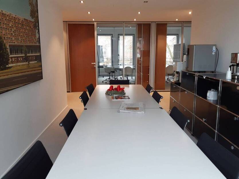 Schöne Arbeitsplätze in ruhiger Agentur - All-in-Miete