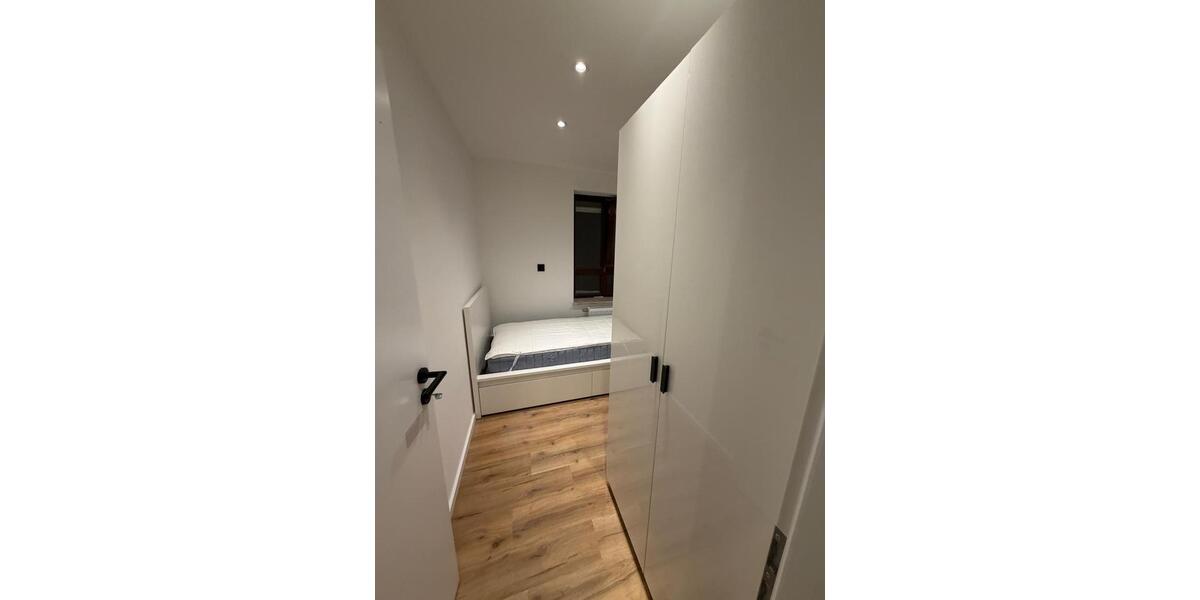 Wohnen auf Zeit Oberhaching Deisenhofen - 1 Zimmer, 12 m&sup2;, 740&euro; | Angebot:25776391