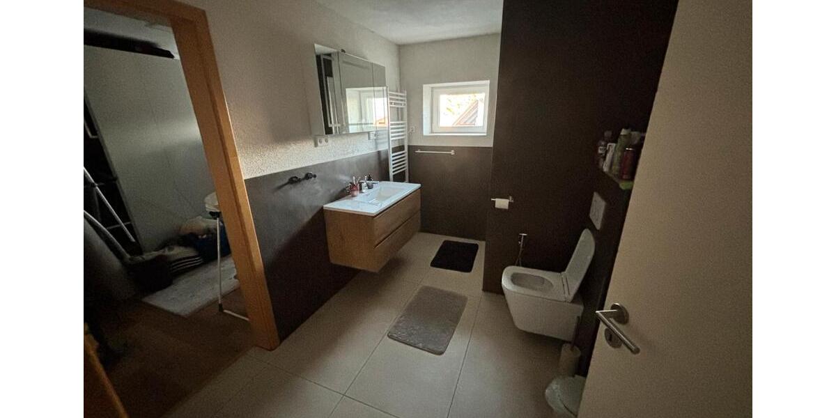 Etagenwohnung Altensteig - 3 Zimmer, 119 m&sup2;, 1.850&euro; | Angebot:25824874