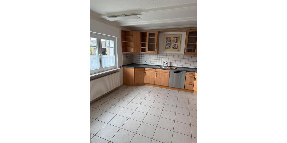 Erdgeschoßwohnung Ense - 2 Zimmer, 75 m&sup2;, 900&euro; | Angebot:26416853