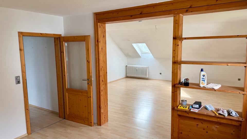 Dachgeschoßwohnung Bad Zwesten - 2.5 Zimmer, 80 m&sup2;, 540&euro; | Angebot:26004096
