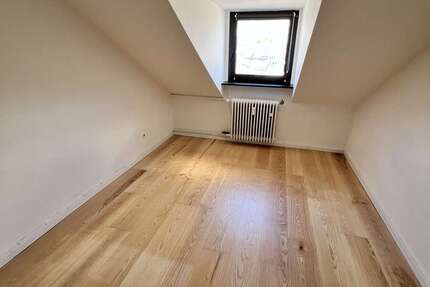 Wohnung Bockenheim Bockenheim - 1 Zimmer, 15 m&sup2;, 370&euro; | Angebot:27306321