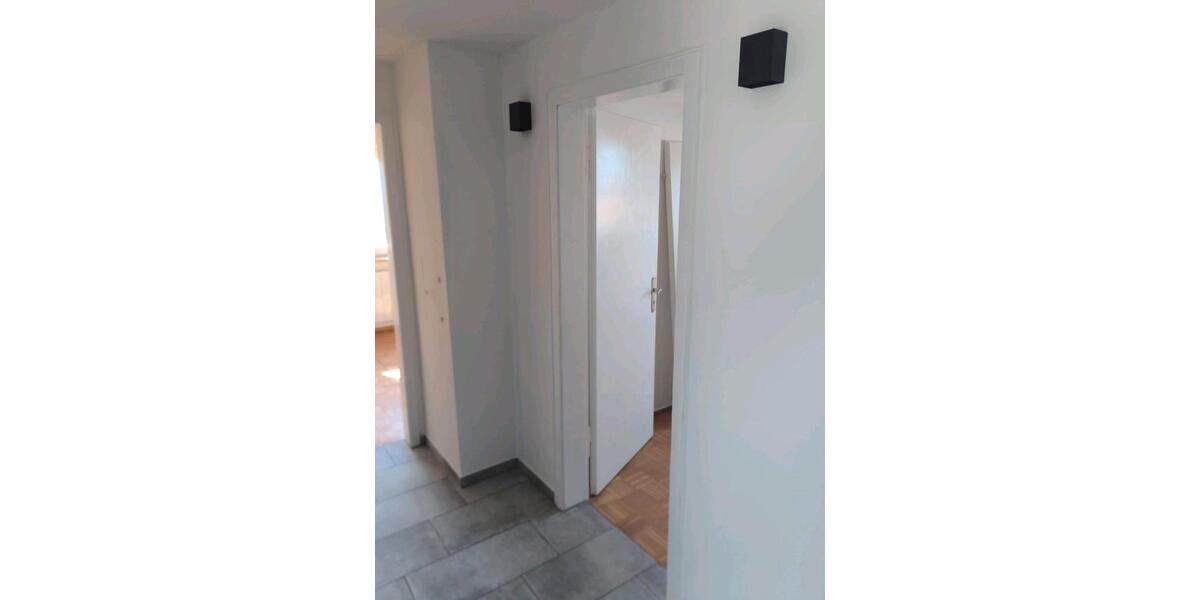 Dachgeschoßwohnung Esslingen am Neckar Pliensauvorstadt - 2.5 Zimmer, 44 m&sup2;, 840&euro; | Angebot:25839383