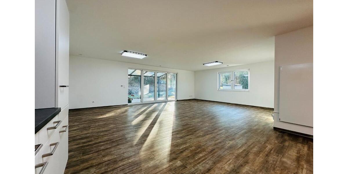 Erdgeschoßwohnung Buxtehude - 3 Zimmer, 122 m&sup2;, 1.400&euro; | Angebot:24689276