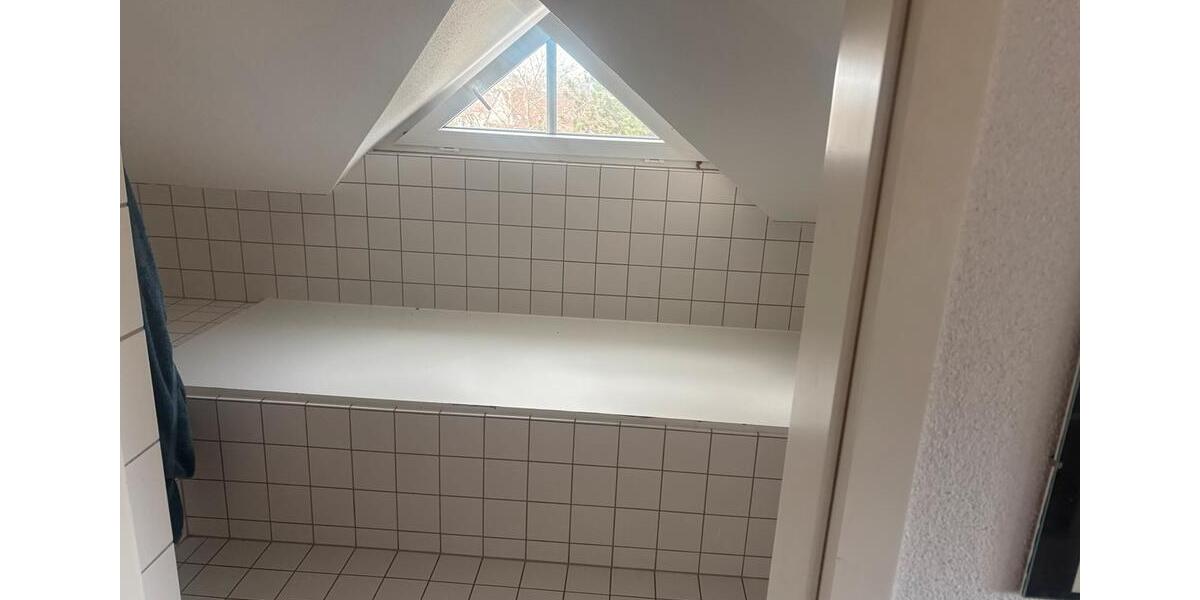 Wohnen auf Zeit Trossingen - 1 Zimmer, 40 m&sup2;, 495&euro; | Angebot:26224683