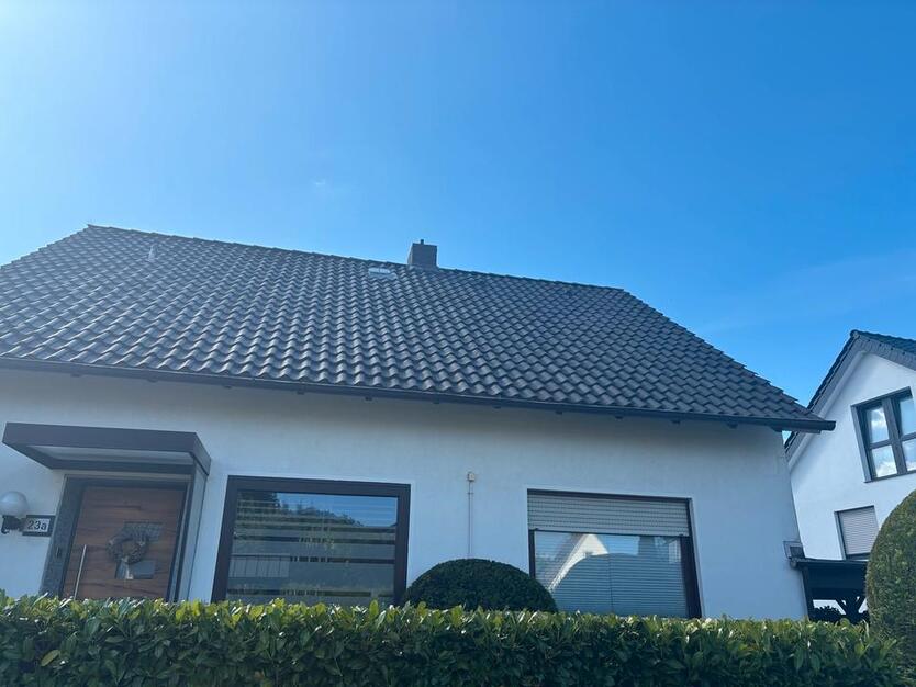Familienfreundliches Haus mit eingezäuntem Garten zu vermieten