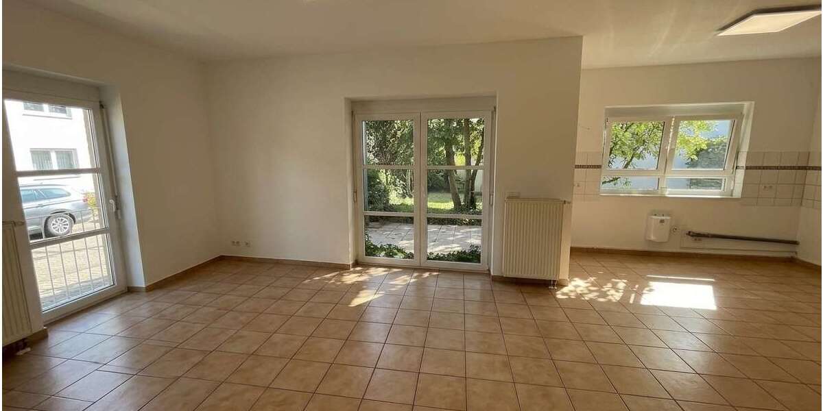 Etagenwohnung Karlsruhe / Daxlanden Daxlanden - 3 Zimmer, 79 m&sup2;, 1.200&euro; | Angebot:25410382