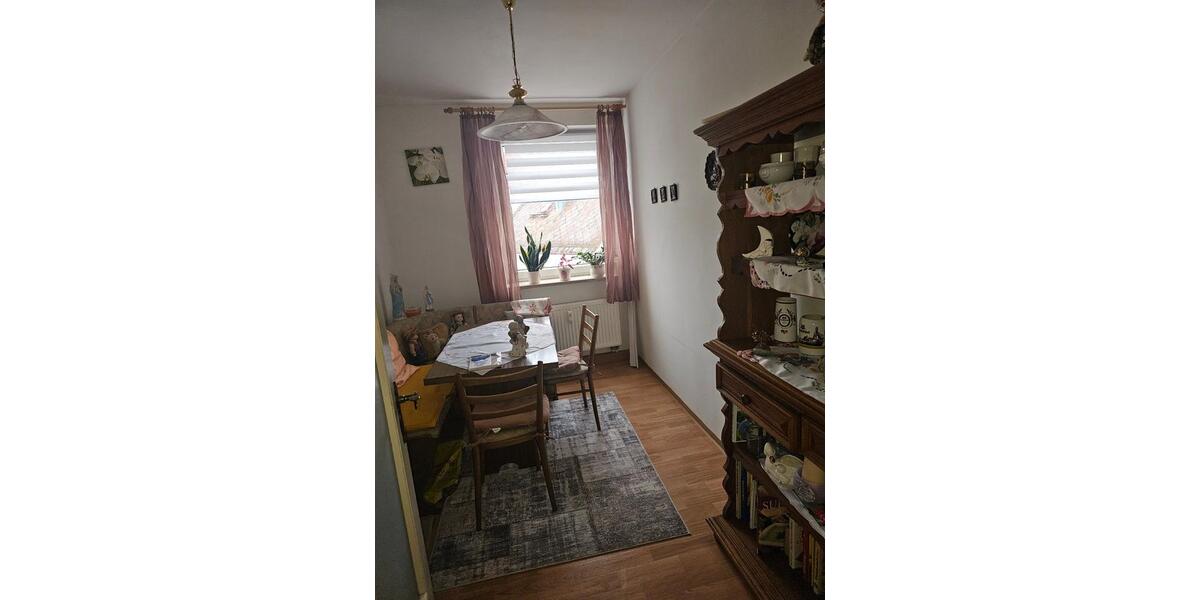Etagenwohnung Waldsassen - 4 Zimmer, 75 m&sup2;, 550&euro; | Angebot:24786992