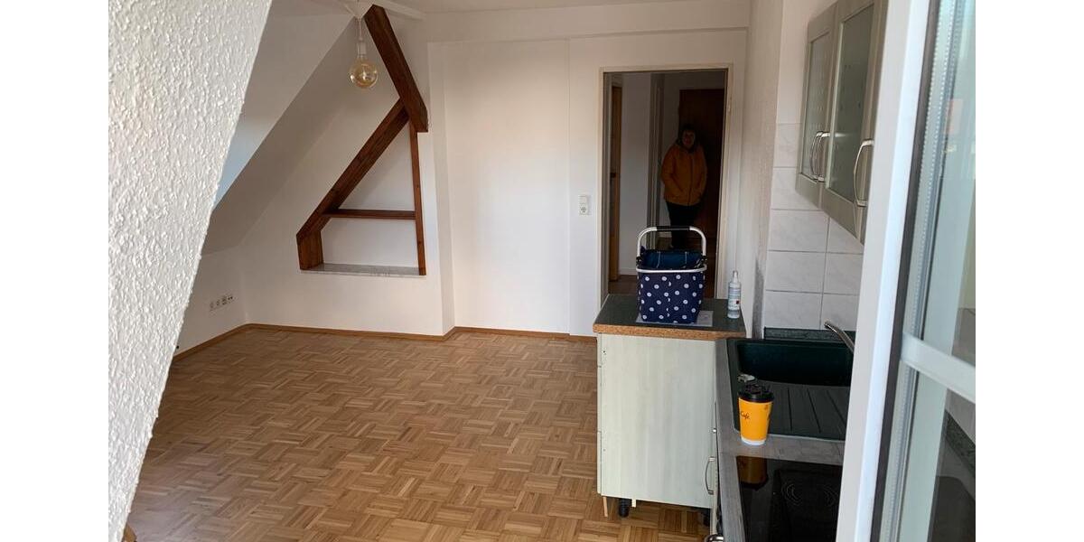 Dachgeschoßwohnung Dessau-Roßlau Brambach - 2 Zimmer, 45 m&sup2;, 330&euro; | Angebot:26345274