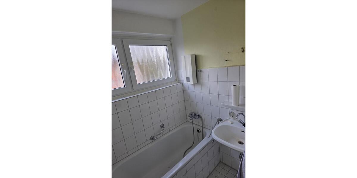 Etagenwohnung Bonn Hardtberg - 4 Zimmer, 80 m&sup2;, 1.550&euro; | Angebot:25047230