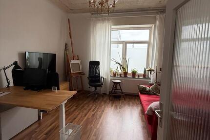 Zwischenmiete 48 qm 2-Zimmer-Altbau-Erdgeschoss-Wohnung Südstadt zimmer