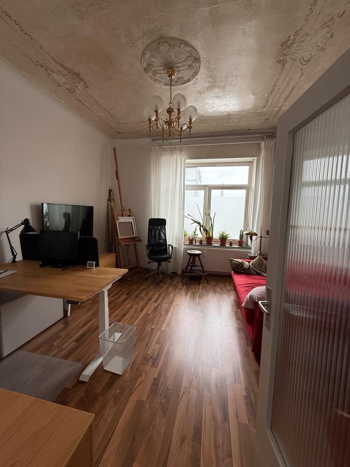 Zwischenmiete 48 qm 2-Zimmer-Altbau-Erdgeschoss-Wohnung Südstadt zimmer