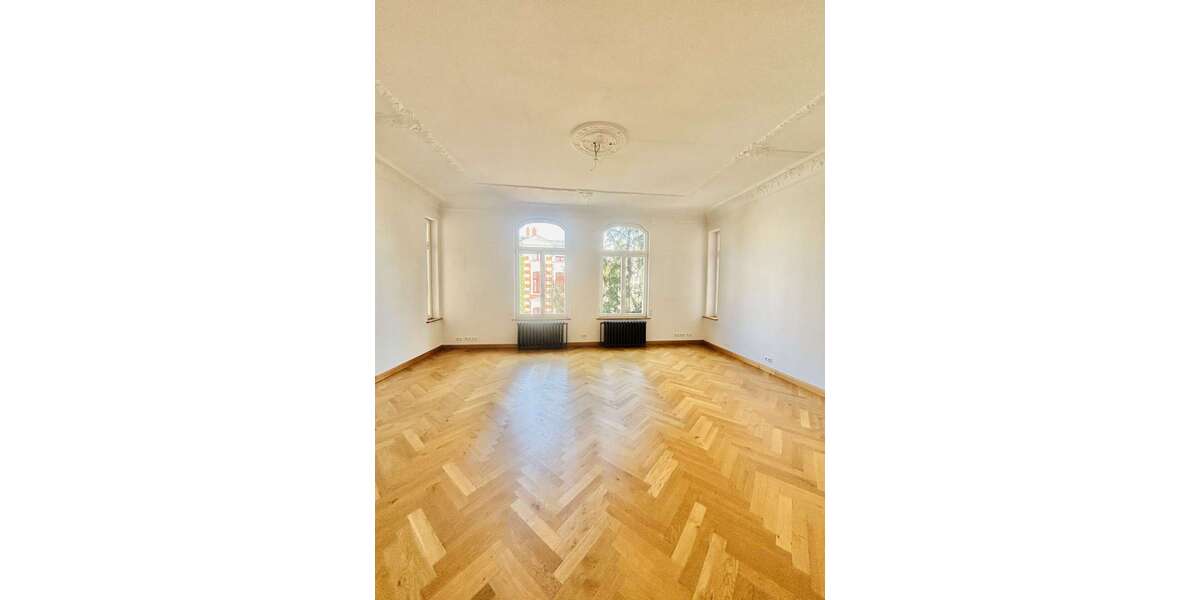 Etagenwohnung Schwerin Paulsstadt - 5 Zimmer, 177 m&sup2;, 2.130&euro; | Angebot:26326882