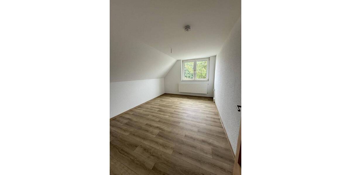 Etagenwohnung Stauchitz - 3 Zimmer, 55 m&sup2;, 385&euro; | Angebot:23971777