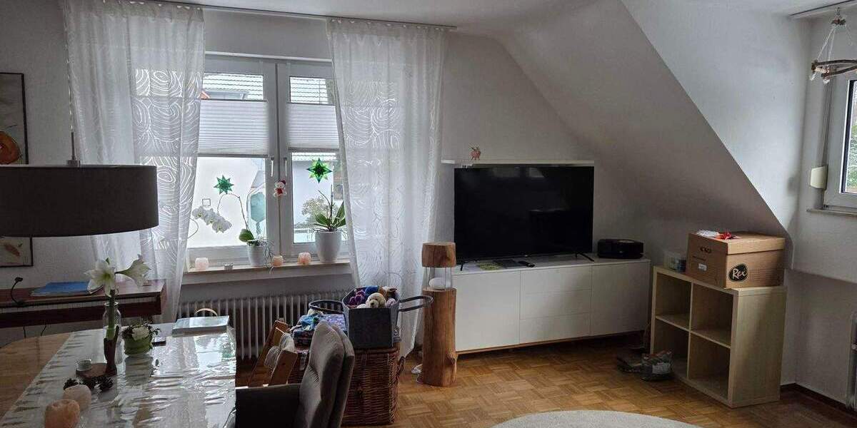Helle 3-Zimmer-Wohnung im 1. OG mit Garage 3 zimmer