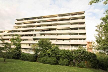 Helle 2-Zimmer-Wohnung mit Balkon! zimmer