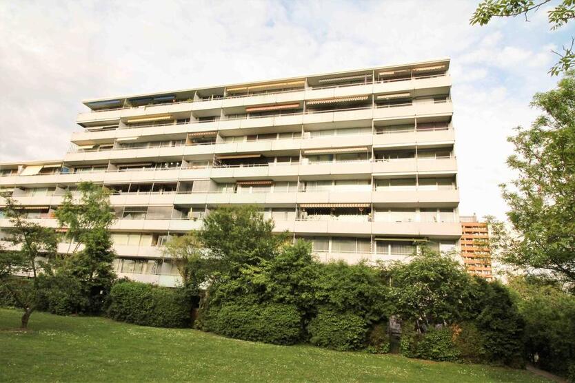 Helle 2-Zimmer-Wohnung mit Balkon! zimmer