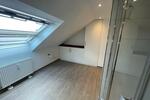 Dachgeschoßwohnung Duisburg Hamborn - 2 Zimmer, 82 m&sup2;, 758&euro; | Angebot:26562111