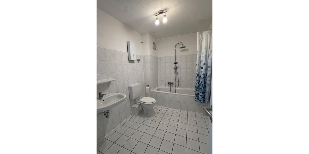 Erdgeschoßwohnung Waldbröl - 3 Zimmer, 80 m&sup2;, 870&euro; | Angebot:25654716