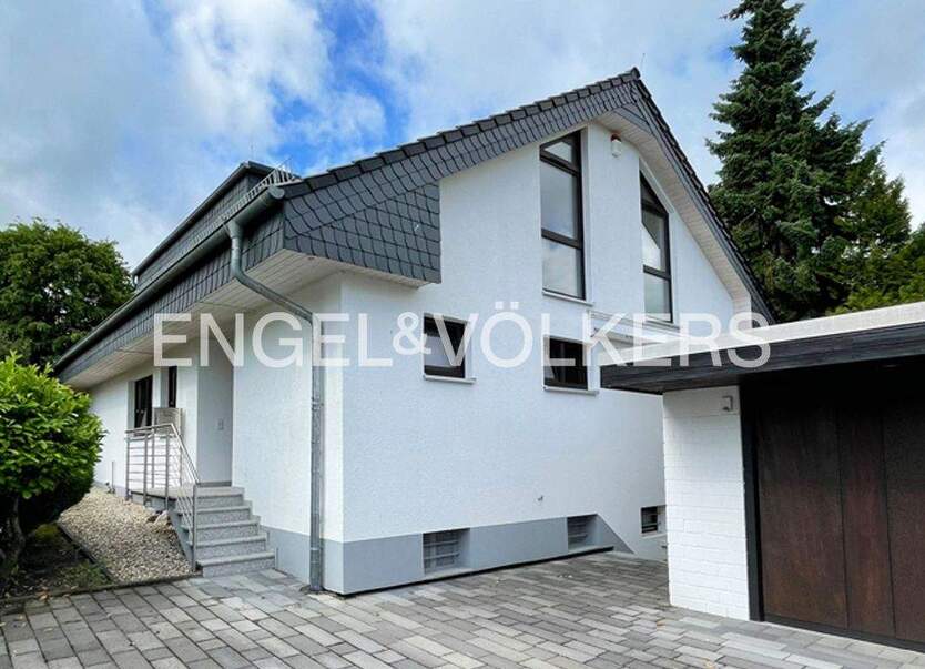 Luxuriöses Einfamilienhaus in Toplage 4 zimmer