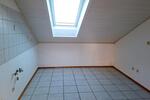 Dachgeschoßwohnung Sinsheim - 3 Zimmer, 77 m&sup2;, 720&euro; | Angebot:26166083