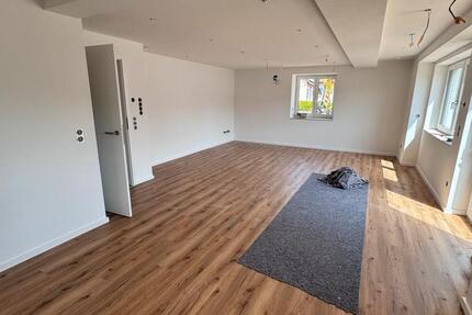 Wohnung Dürrwangen - 4 Zimmer, 95 m&sup2;, 1.200&euro; | Angebot:26699679
