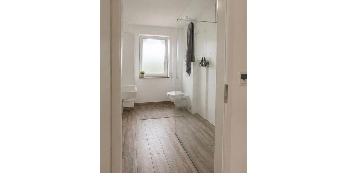Etagenwohnung Wedel - 3 Zimmer, 93 m&sup2;, 1.300&euro; | Angebot:26672485