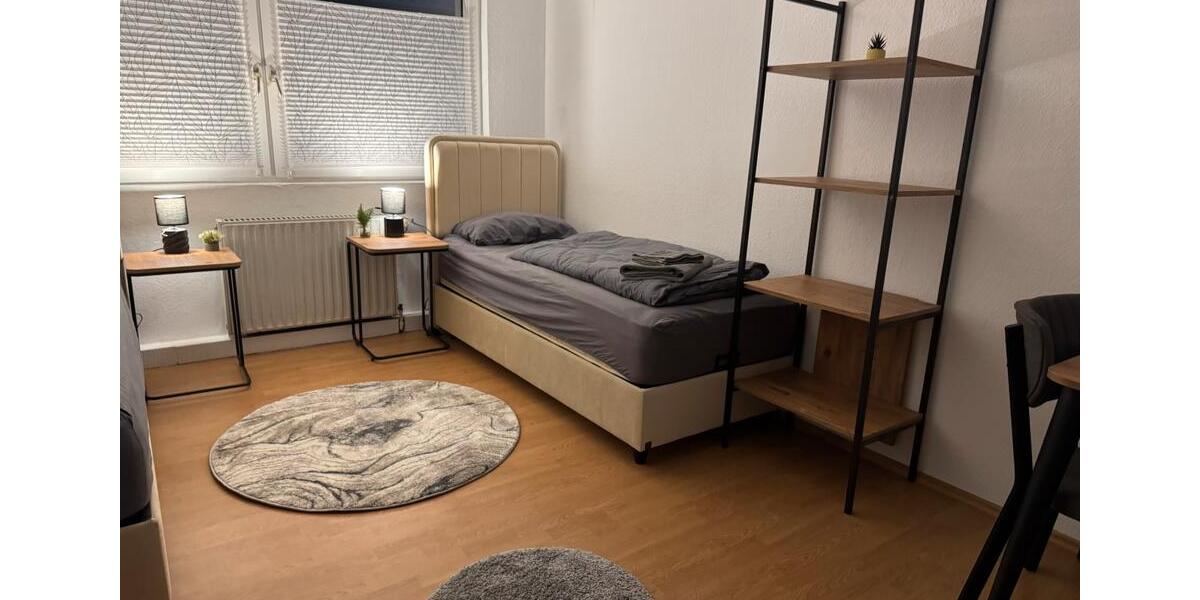 Wohnen auf Zeit Herten - 11 Zimmer, 300 m&sup2;, 15&euro; | Angebot:24354599