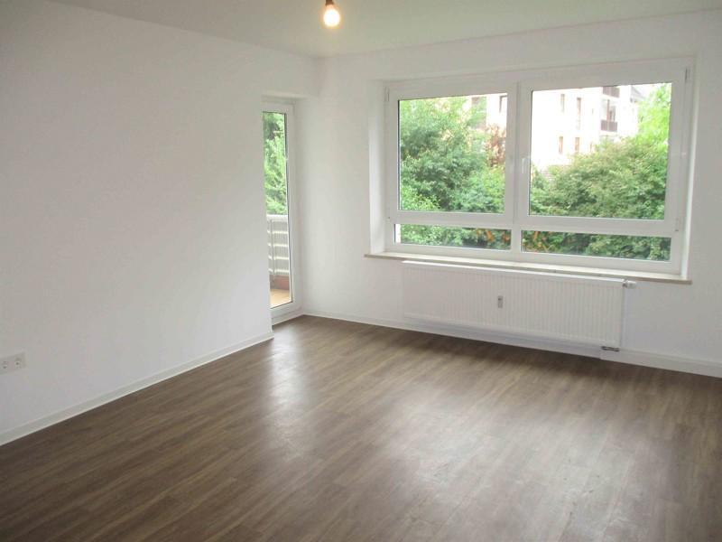Renovierte 3 - Zimmer Wohnung mit Balkon in Stadtlage!