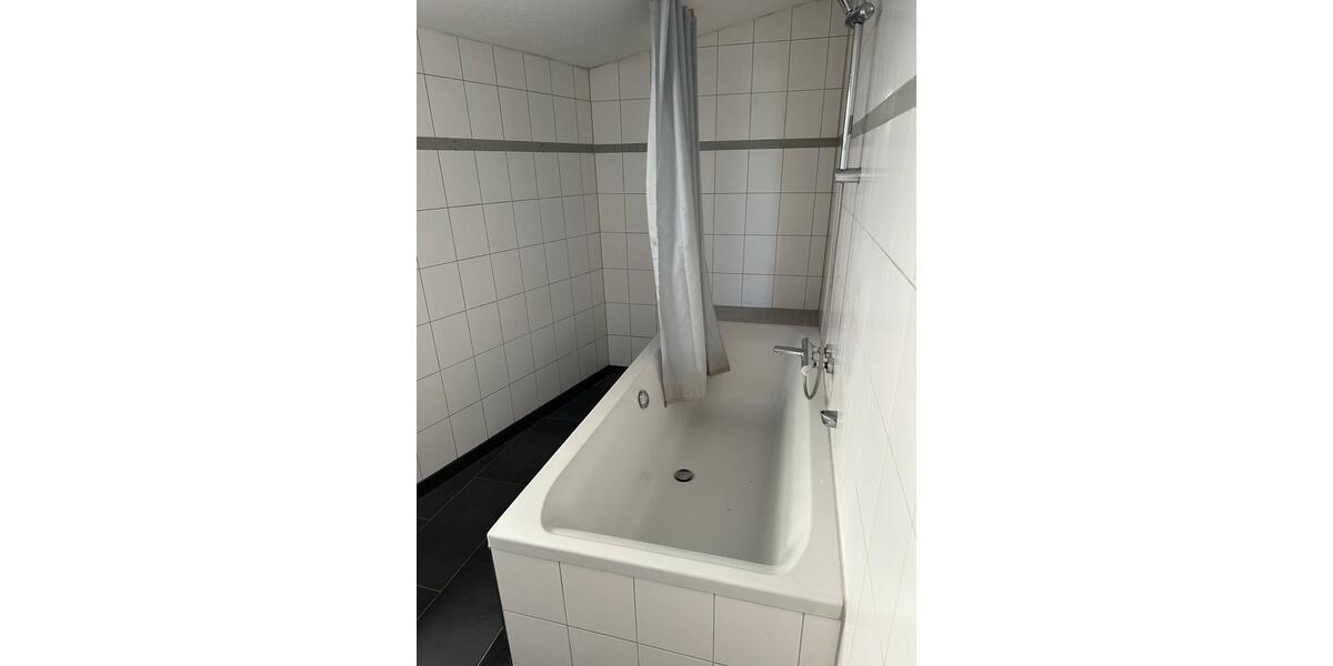 Etagenwohnung Goldberg - 3 Zimmer, 123 m&sup2;, 700&euro; | Angebot:26278025