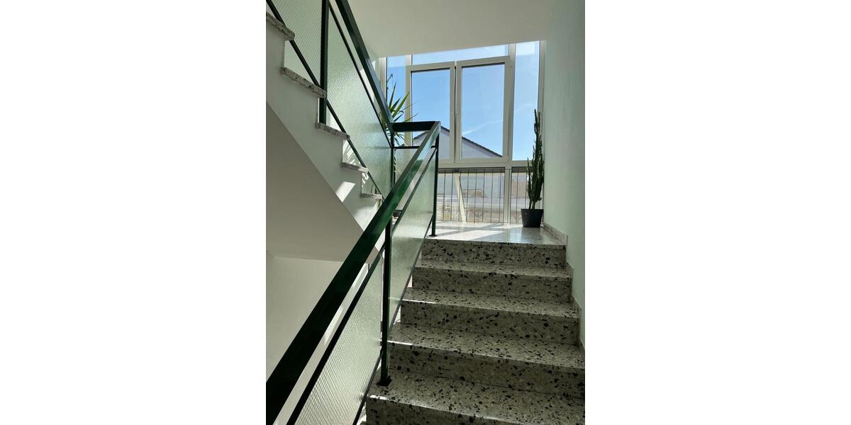 Etagenwohnung Buchloe - 3 Zimmer, 84 m&sup2;, 1.100&euro; | Angebot:26040540