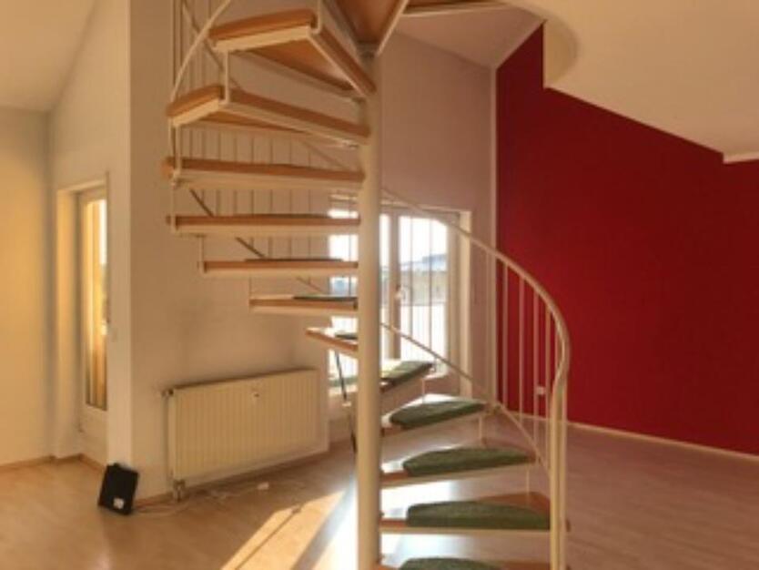 schicke 3-Zimmer-Maisonette-Wohnung, ruhige Lage, verkehrsgünstig