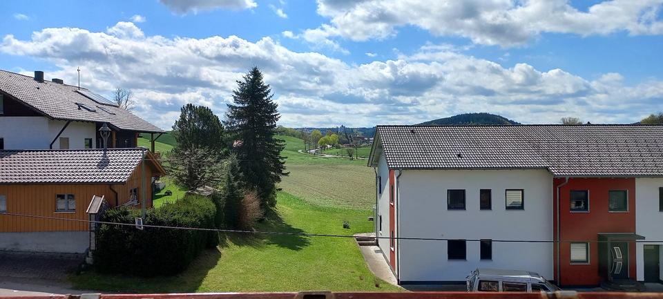 Dachgeschoßwohnung Bad Grönenbach - 3 Zimmer, 105 m&sup2;, 625&euro; | Angebot:26253684