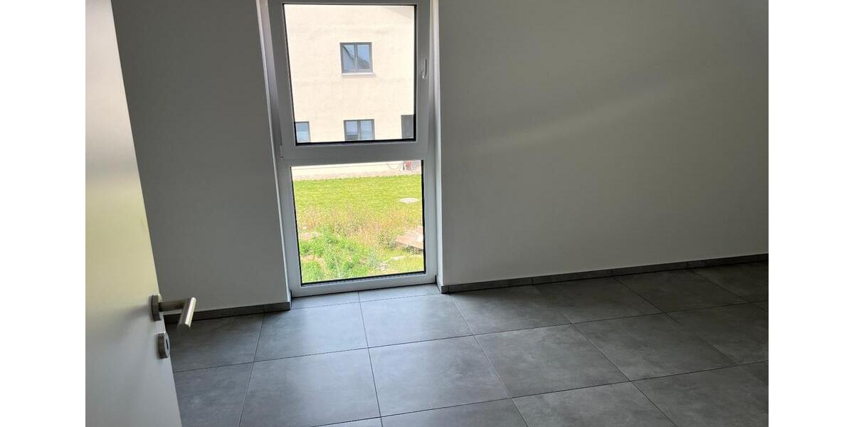 Doppelhaushälfte Markt Erlbach - 5 Zimmer, 121 m&sup2;, 1.690&euro; | Angebot:25652631