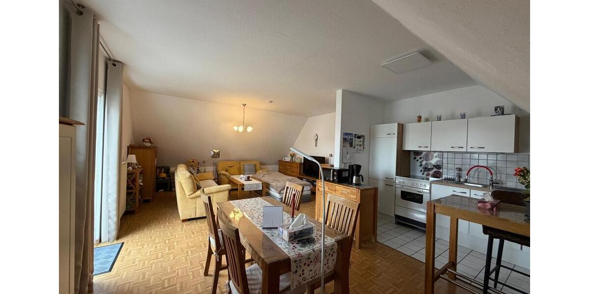 Dachgeschoßwohnung Schwalmstadt - 2.5 Zimmer, 55 m&sup2;, 450&euro; | Angebot:25305201