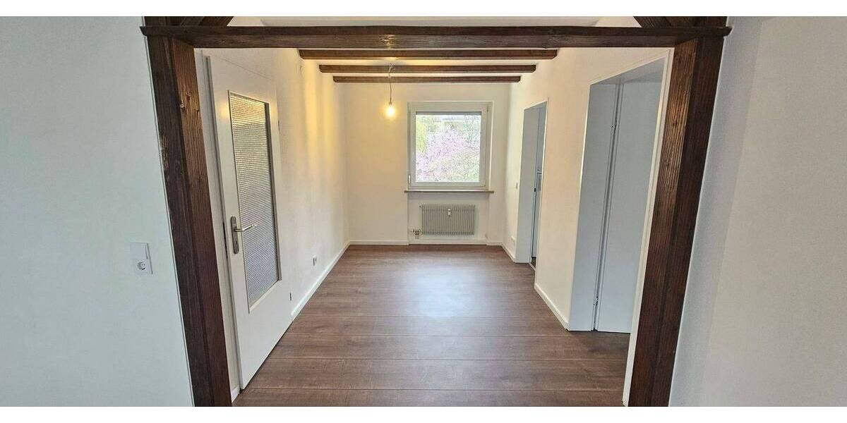 Etagenwohnung Amberg - 3 Zimmer, 80 m&sup2;, 800&euro; | Angebot:26154784