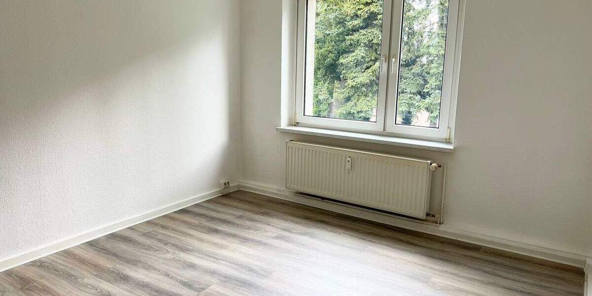 Etagenwohnung Rosenow - 2 Zimmer, 47 m&sup2;, 250&euro; | Angebot:25877119