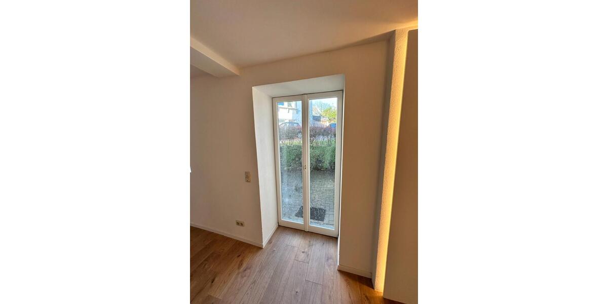 Erdgeschoßwohnung Schiffweiler - 2.5 Zimmer, 65 m&sup2;, 600&euro; | Angebot:26279510